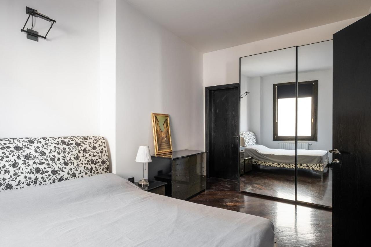 Torre Dell'Orologio Apartment By Wonderful Italy ボローニャ エクステリア 写真