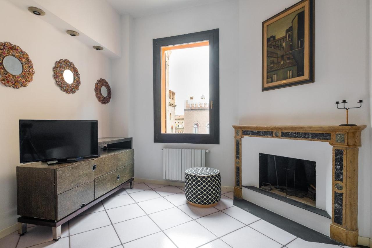 Torre Dell'Orologio Apartment By Wonderful Italy ボローニャ エクステリア 写真